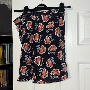 Topshop floral skirt size US 4 .
